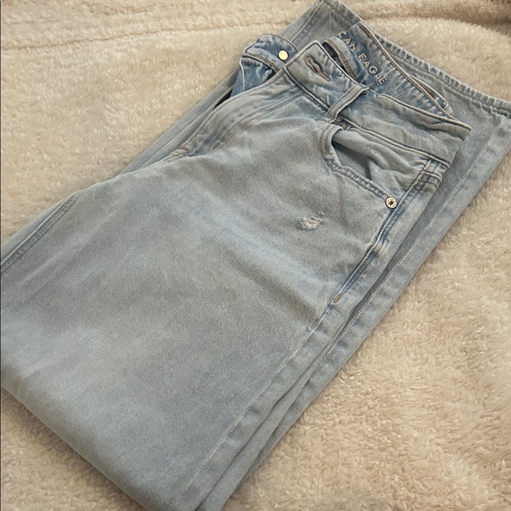 American Eagle Light Blue Denim Jeans